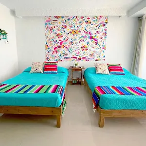 Renovated In At The Zone Apartamento