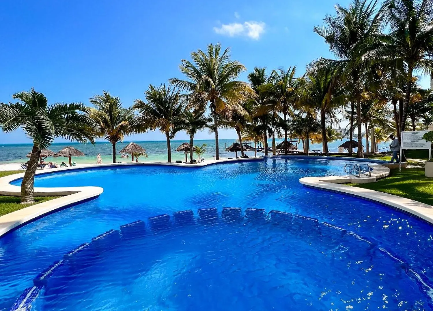 Bello Mar De Cancun, Beautiful 2Br 2Ba Condo Overlooking Beach Spectacular View!