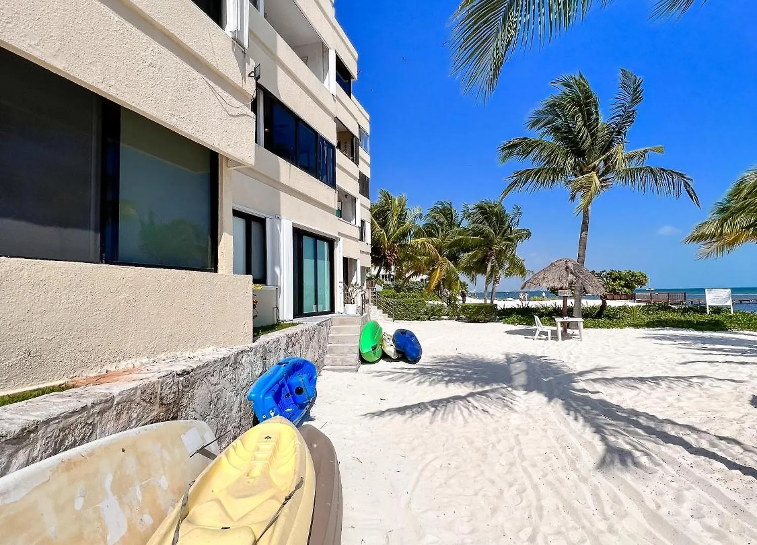 Bello Mar De Cancun, Beautiful 2Br 2Ba Condo Overlooking Beach Spectacular View! 0*, Cancun