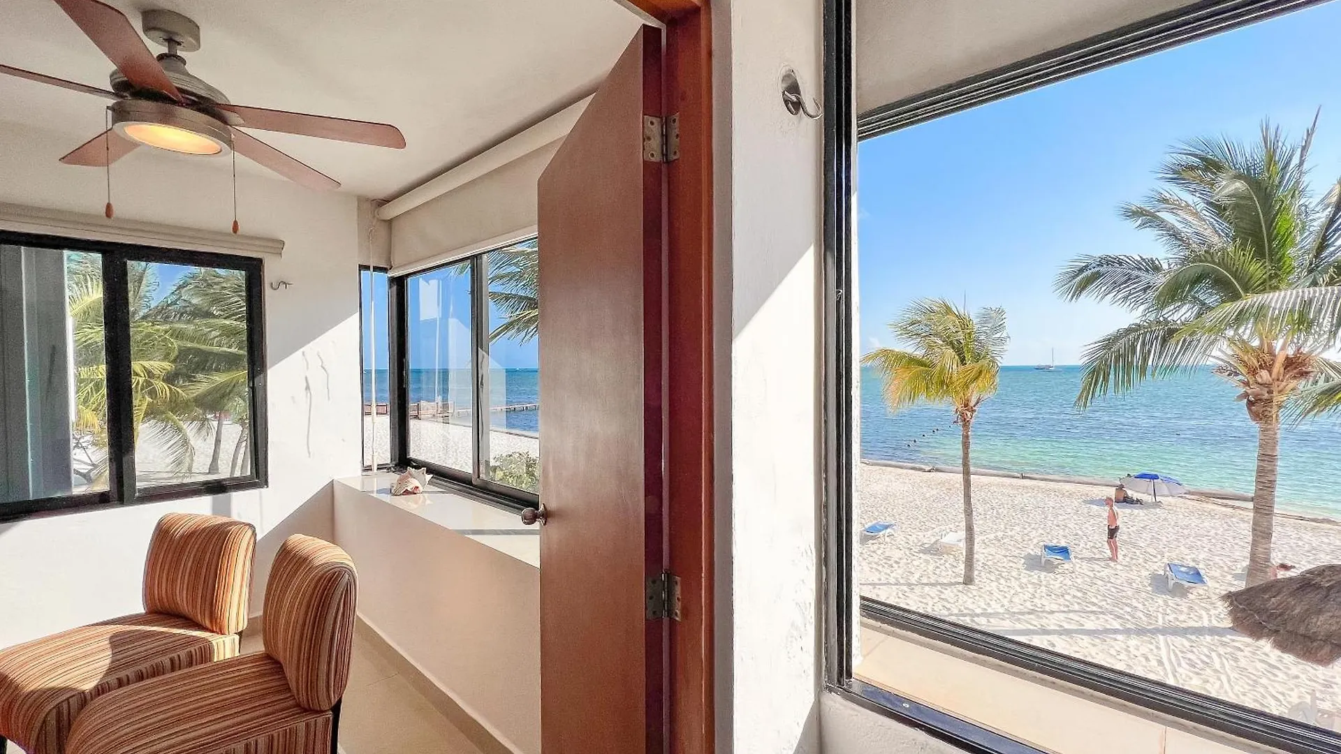 Bello Mar De Cancun, Beautiful 2Br 2Ba Condo Overlooking Beach Spectacular View!