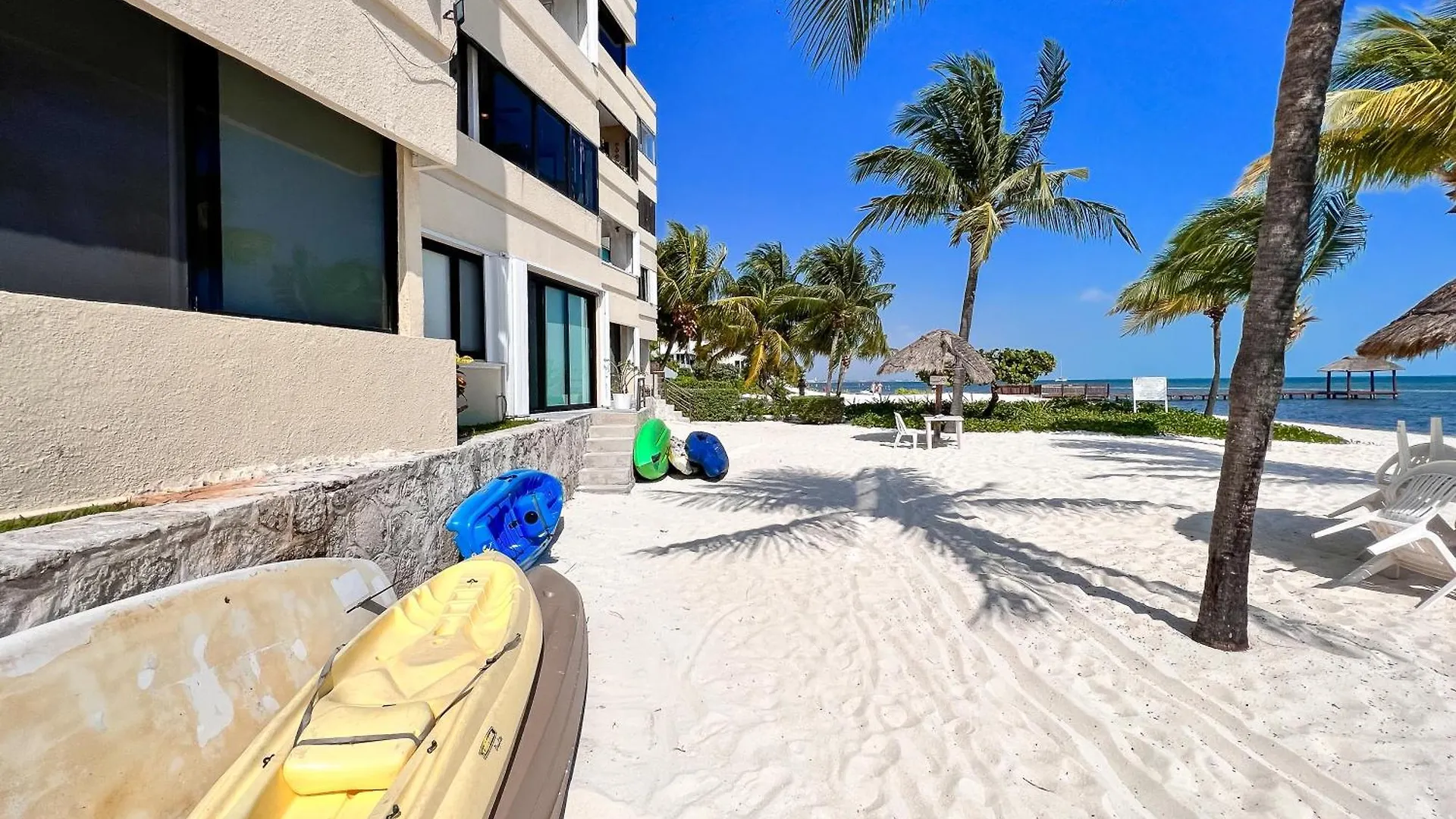 Bello Mar De Cancun, Beautiful 2Br 2Ba Condo Overlooking Beach Spectacular View! 0*, Cancun Mexico